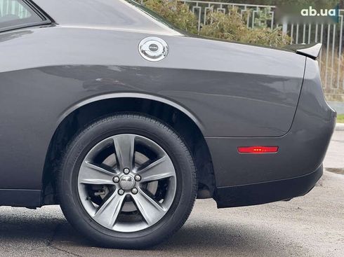 Dodge Challenger 2020 - фото 18