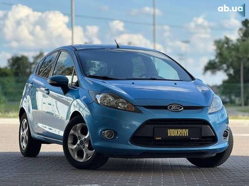 Ford Fiesta 2011 - фото 6
