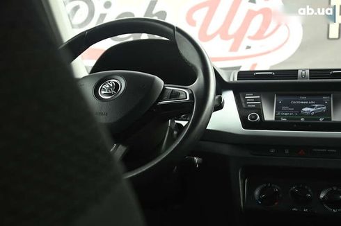 Skoda Fabia 2015 - фото 25