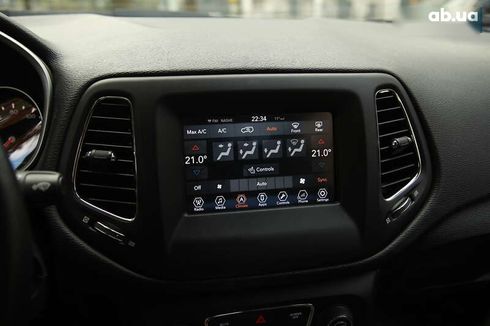 Jeep Compass 2017 - фото 16
