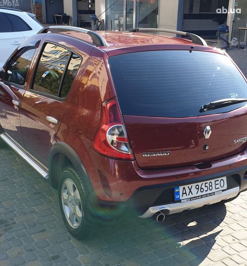 Renault Sandero Stepway 2012 красный - фото 5