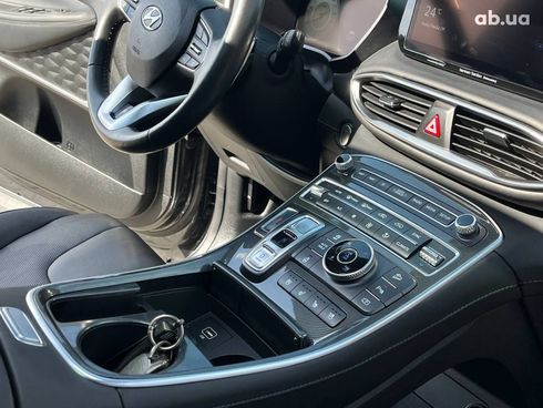 Hyundai Santa Fe 2021 серый - фото 6