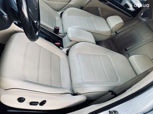 Volkswagen Passat 2017 белый - фото 12