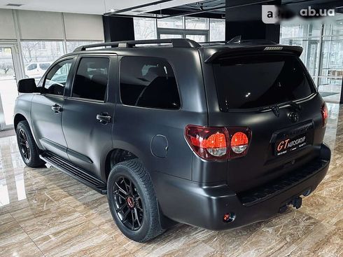 Toyota Sequoia 2021 - фото 11