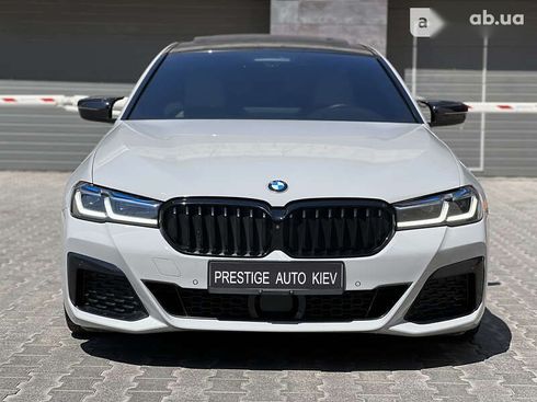 BMW 5 серия 2020 - фото 9
