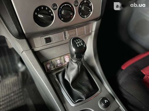 Ford Focus 2011 - фото 13