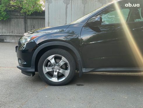 Honda HR-V 2018 черный - фото 11