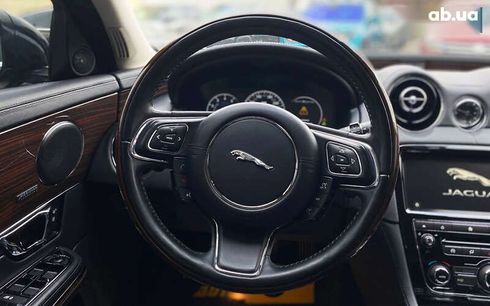 Jaguar XJ 2017 - фото 15