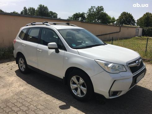 Subaru Forester 2014 белый - фото 2