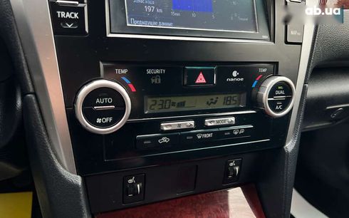 Toyota Camry 2014 - фото 18