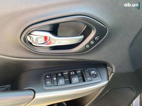 Jeep Cherokee 2019 - фото 13