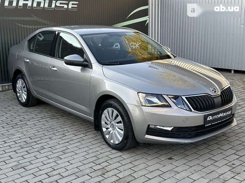 Skoda Octavia 2017 - фото 6