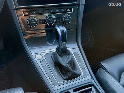 Volkswagen e-Golf 2017 - фото 26