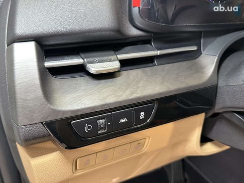 Kia Carnival 2021 - фото 26