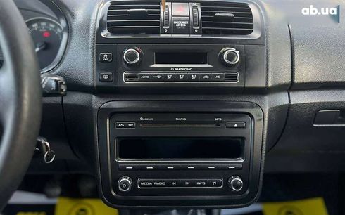 Skoda Fabia 2010 - фото 14