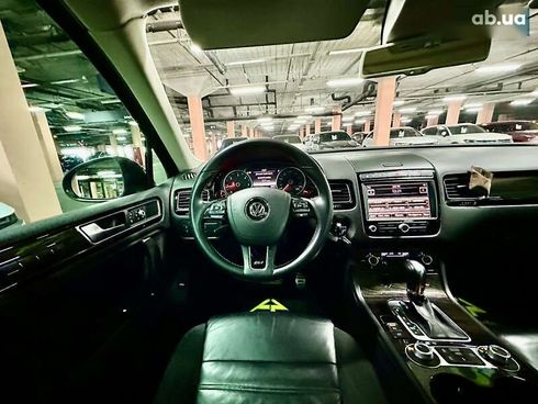 Volkswagen Touareg 2015 - фото 27