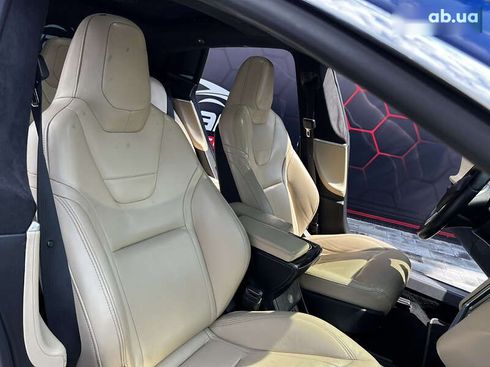 Tesla Model S 2016 - фото 24