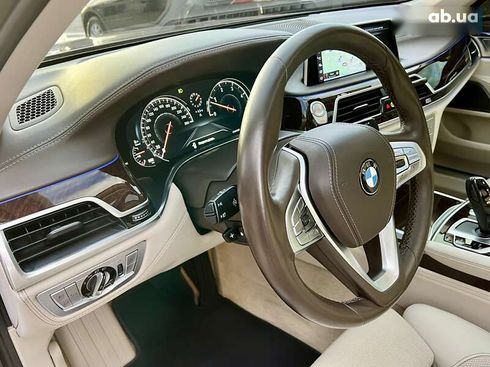 BMW 7 серия 2016 - фото 21