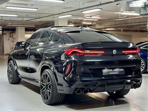 BMW X6 M 2022 - фото 22