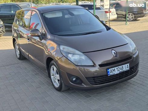 Renault Scenic 2010 - фото 10