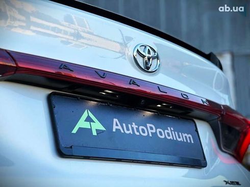 Toyota Avalon 2018 - фото 18
