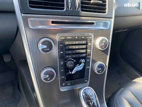 Volvo XC60 2015 - фото 16