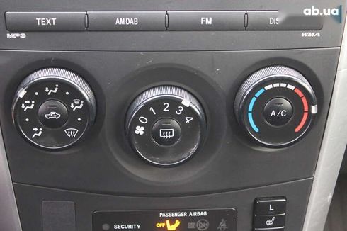 Toyota Corolla 2012 - фото 28