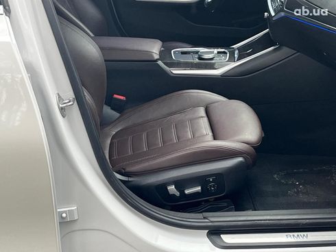 BMW 3 серия 2019 белый - фото 35
