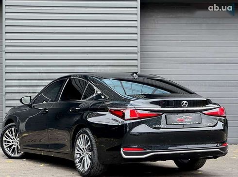 Lexus ES 2021 - фото 7