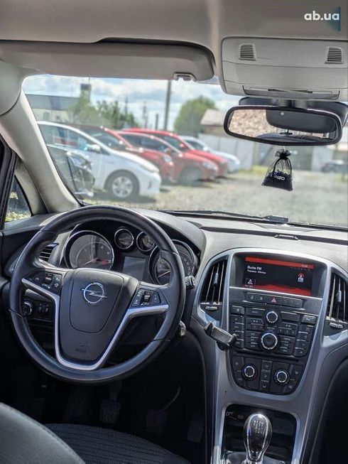 Opel Astra 2014 - фото 10