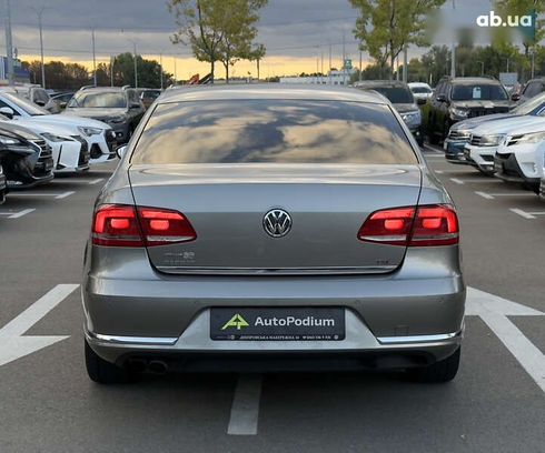 Volkswagen Passat 2013 - фото 12