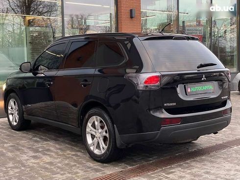 Mitsubishi Outlander 2012 - фото 7