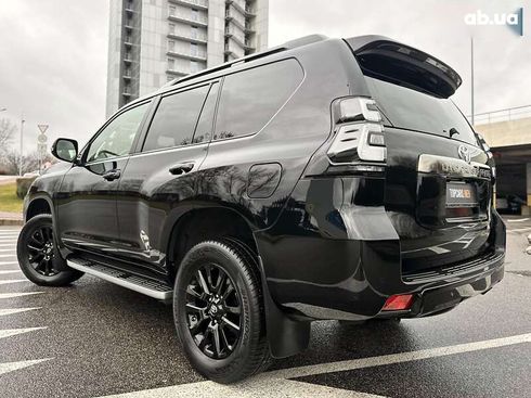 Toyota Land Cruiser Prado 2021 - фото 7