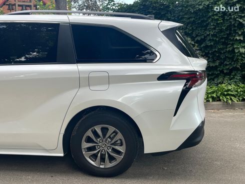 Toyota Sienna 2023 белый - фото 53