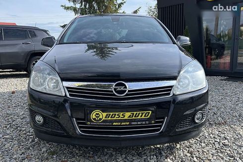 Opel Astra 2010 - фото 2