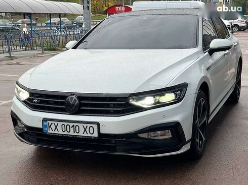 Volkswagen Passat 2021 - фото 2