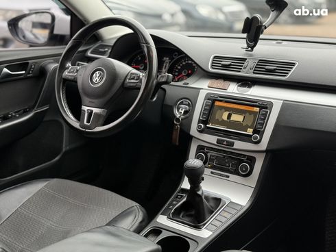 Volkswagen Passat 2011 белый - фото 16