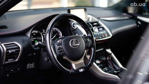 Lexus NX 2016 - фото 18