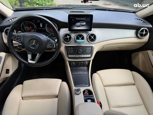 Mercedes-Benz GLA-Класс 2017 коричневый - фото 19