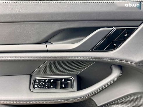 Porsche Taycan 2021 - фото 20