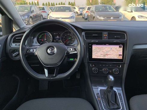 Volkswagen e-Golf 2020 - фото 17