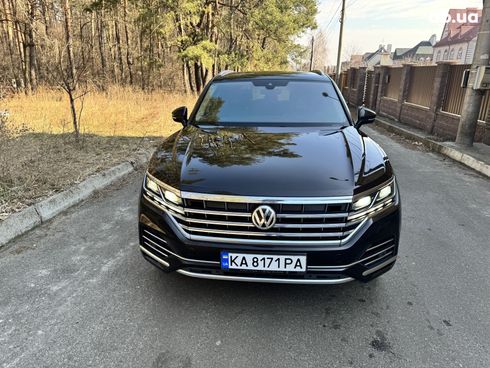 Volkswagen Touareg 2018 коричневый - фото 20