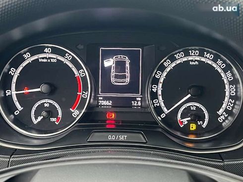 Skoda Fabia 2021 - фото 27