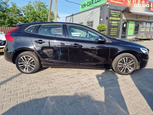 Volvo V40 2018 - фото 8