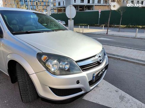 Opel Astra 2010 - фото 20