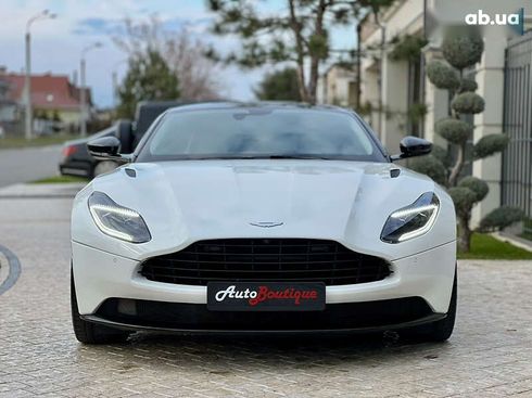 Aston Martin DB11 2018 - фото 3