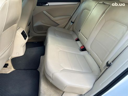 Volkswagen passat b7 2013 белый - фото 15