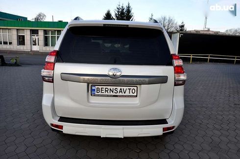 Toyota Land Cruiser Prado 2016 - фото 12