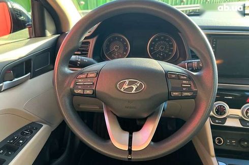 Hyundai Elantra 2019 - фото 15