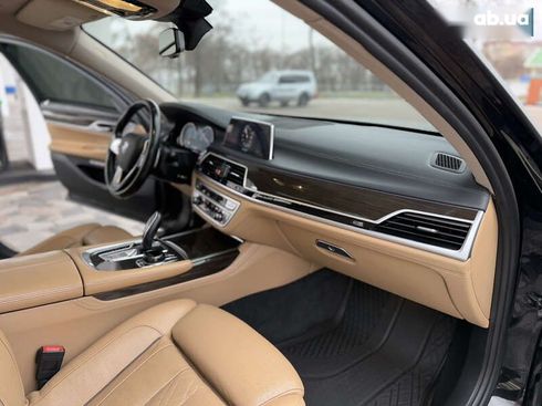 BMW 7 серия 2016 - фото 23